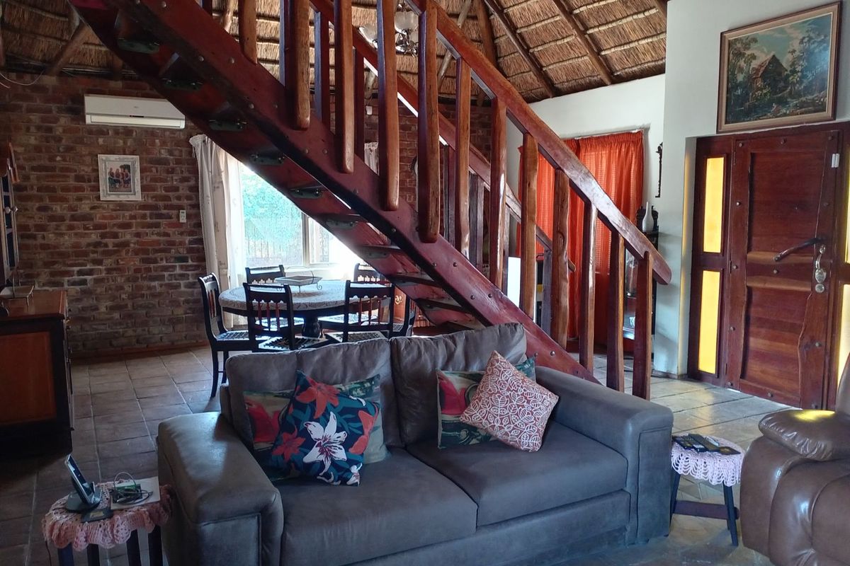 House For Sale in Christiana Central - Photo 3