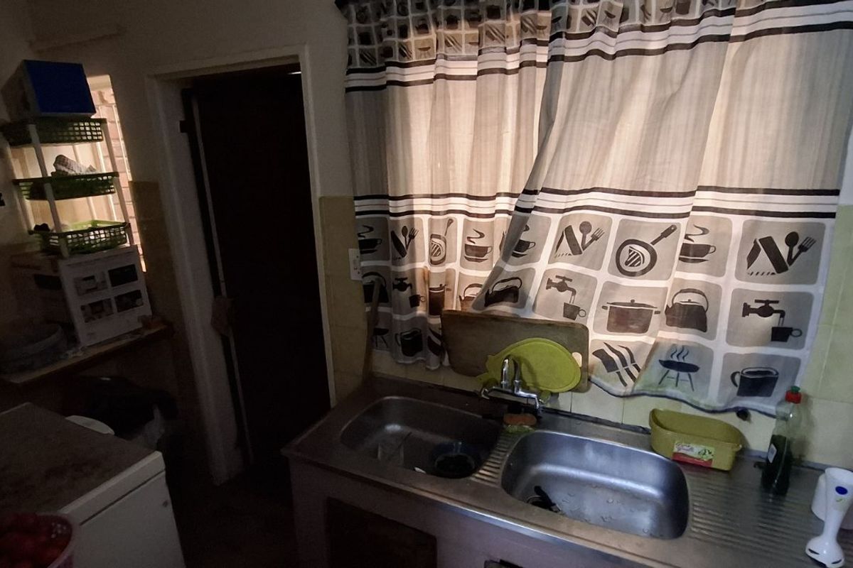 Townhouse For Sale in Medi Park - Photo 2