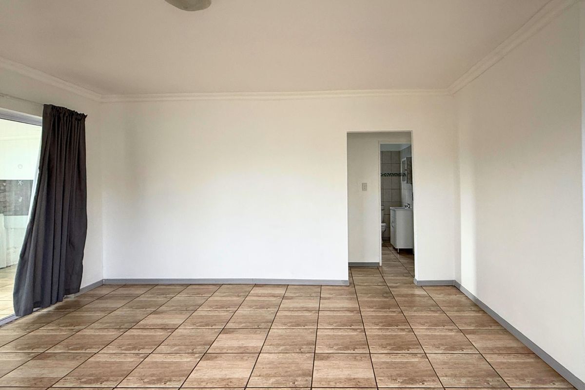 House For Sale in Pearly Beach - Photo 4