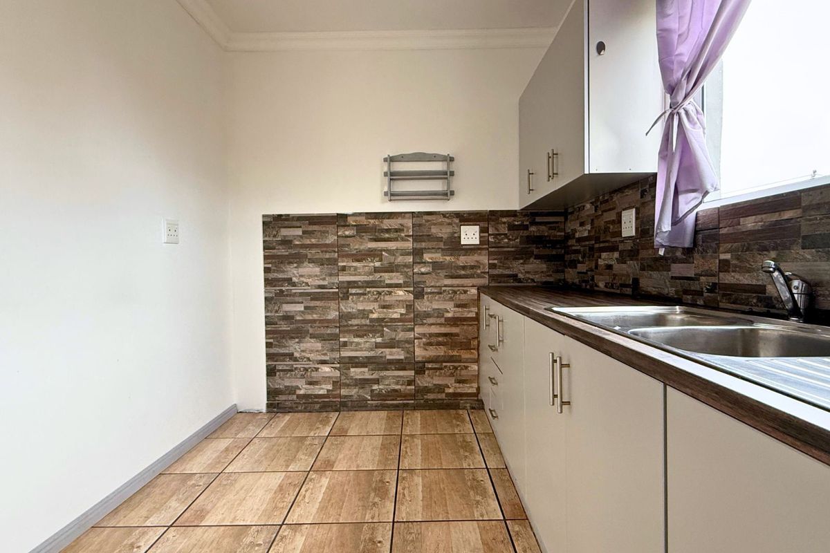 House For Sale in Pearly Beach - Photo 5