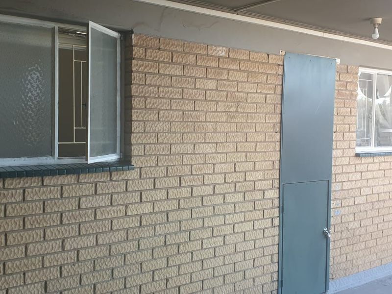 Apartment For Sale in Horizon View - Photo 2