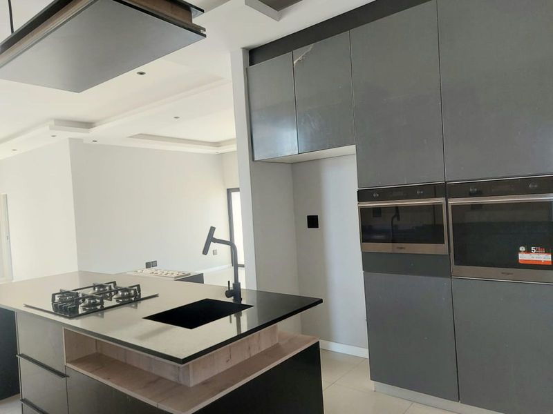 House For Sale in Six Fountains Residential Estate - Photo 5