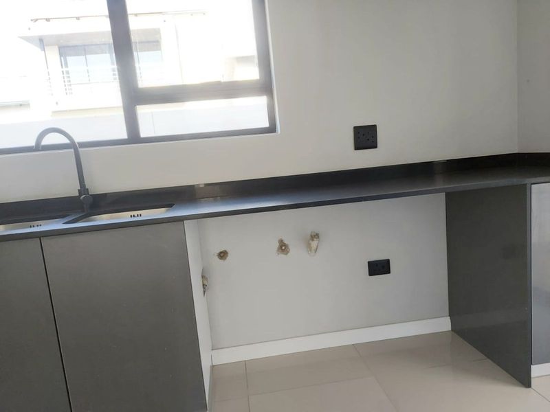 House For Sale in Six Fountains Residential Estate - Photo 10