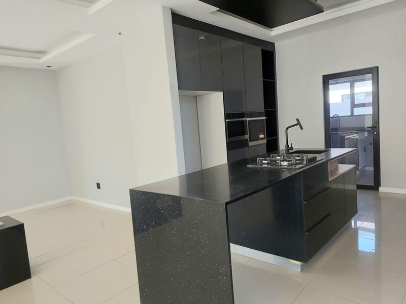 House For Sale in Six Fountains Residential Estate - Photo 8