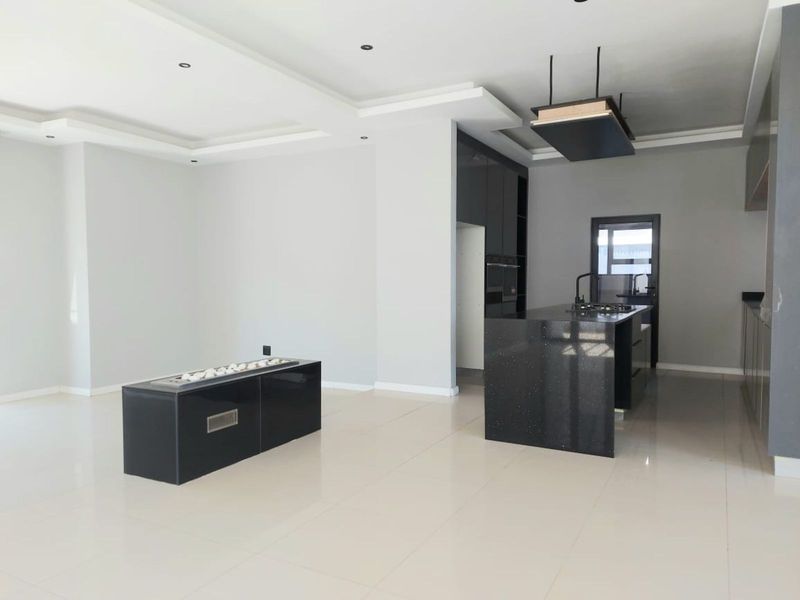 House For Sale in Six Fountains Residential Estate - Photo 7