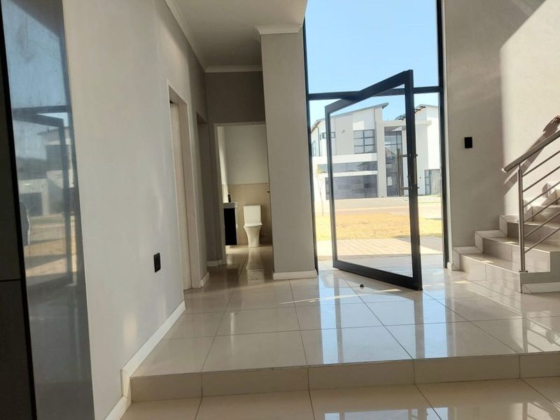 House For Sale in Six Fountains Residential Estate - Photo 3