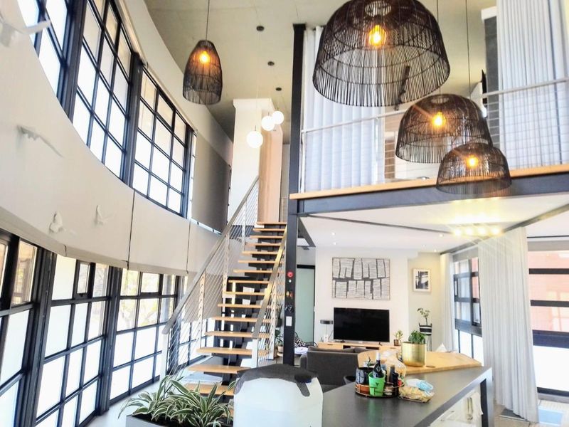 Apartment For Sale in Menlo Park - Photo 1