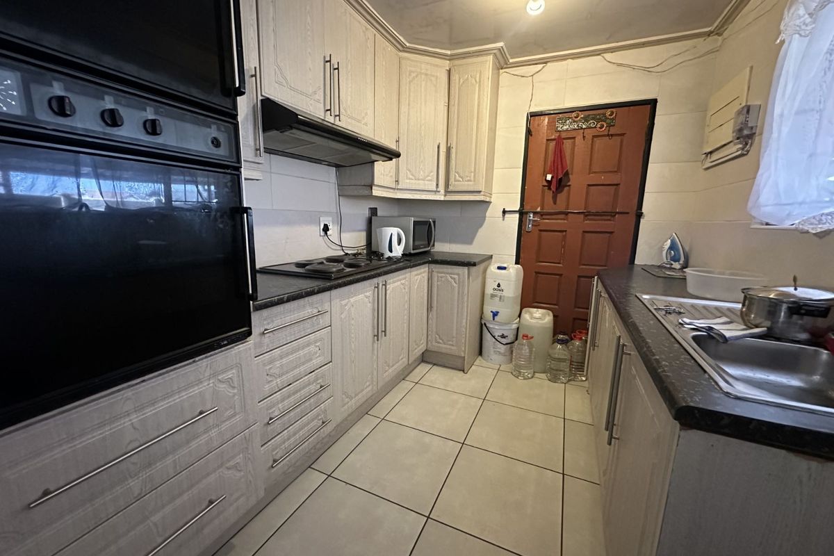 House For Sale in Embalenhle - Photo 5