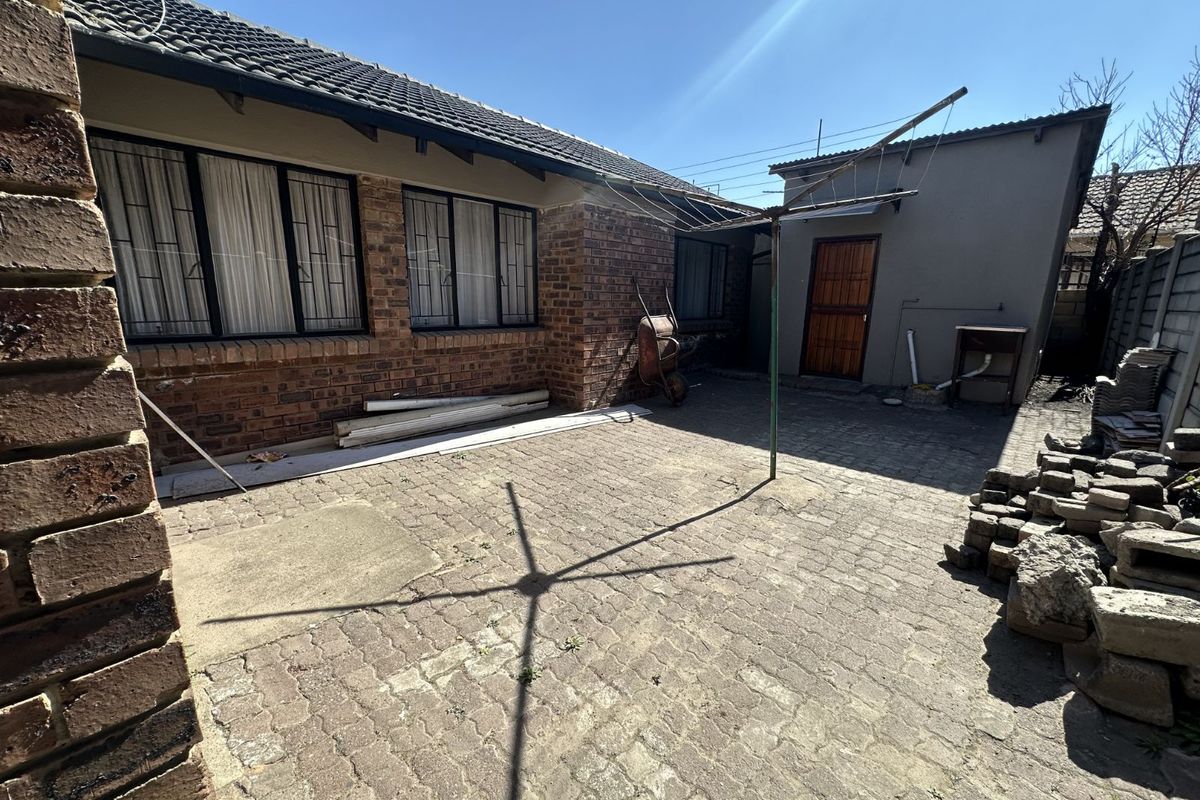 House For Sale in Embalenhle - Photo 3