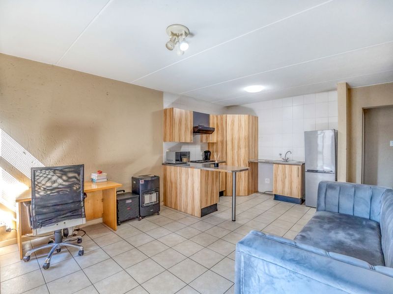 Apartment For Sale in Ferndale - Photo 7