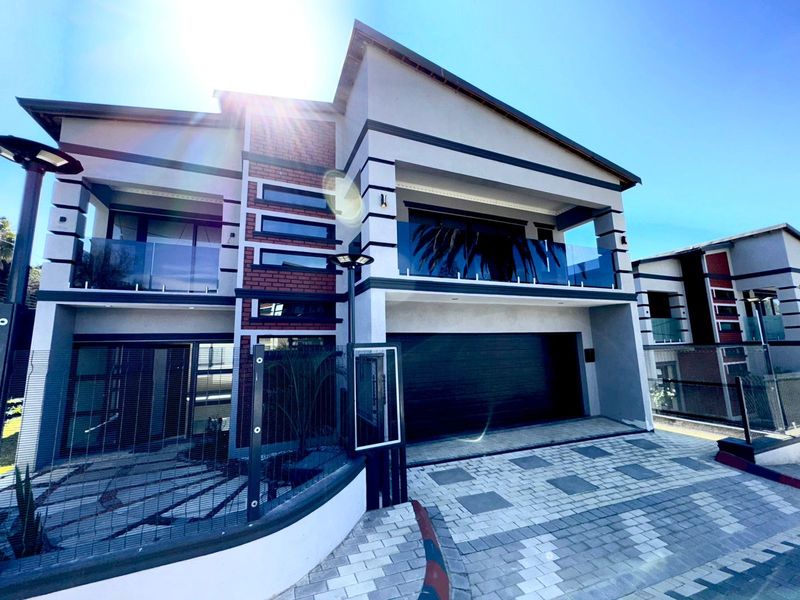 House For Sale in Ferndale - Photo 5