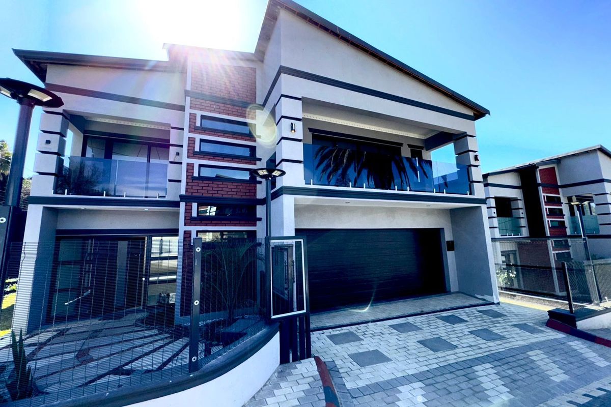 House For Sale in Ferndale - Photo 5