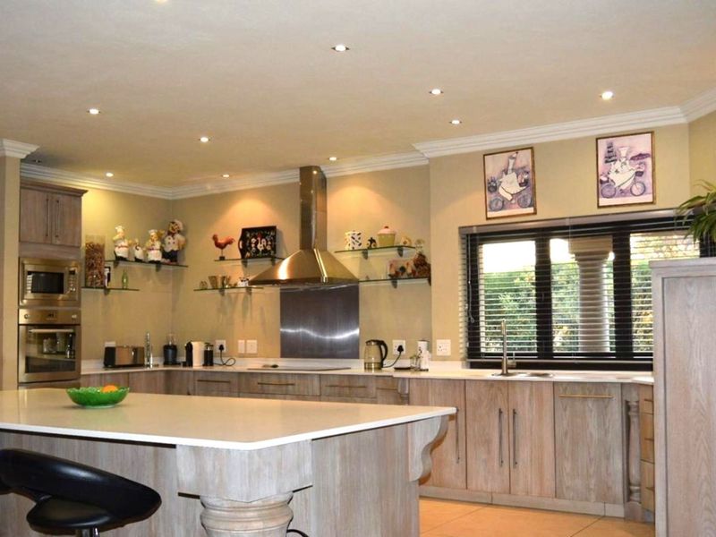 House For Sale in Blue Valley Golf Estate - Photo 10