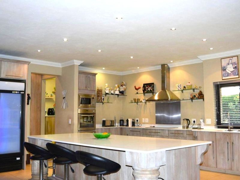 House For Sale in Blue Valley Golf Estate - Photo 9