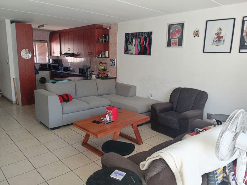 Apartment For Sale in Florida - Photo 2