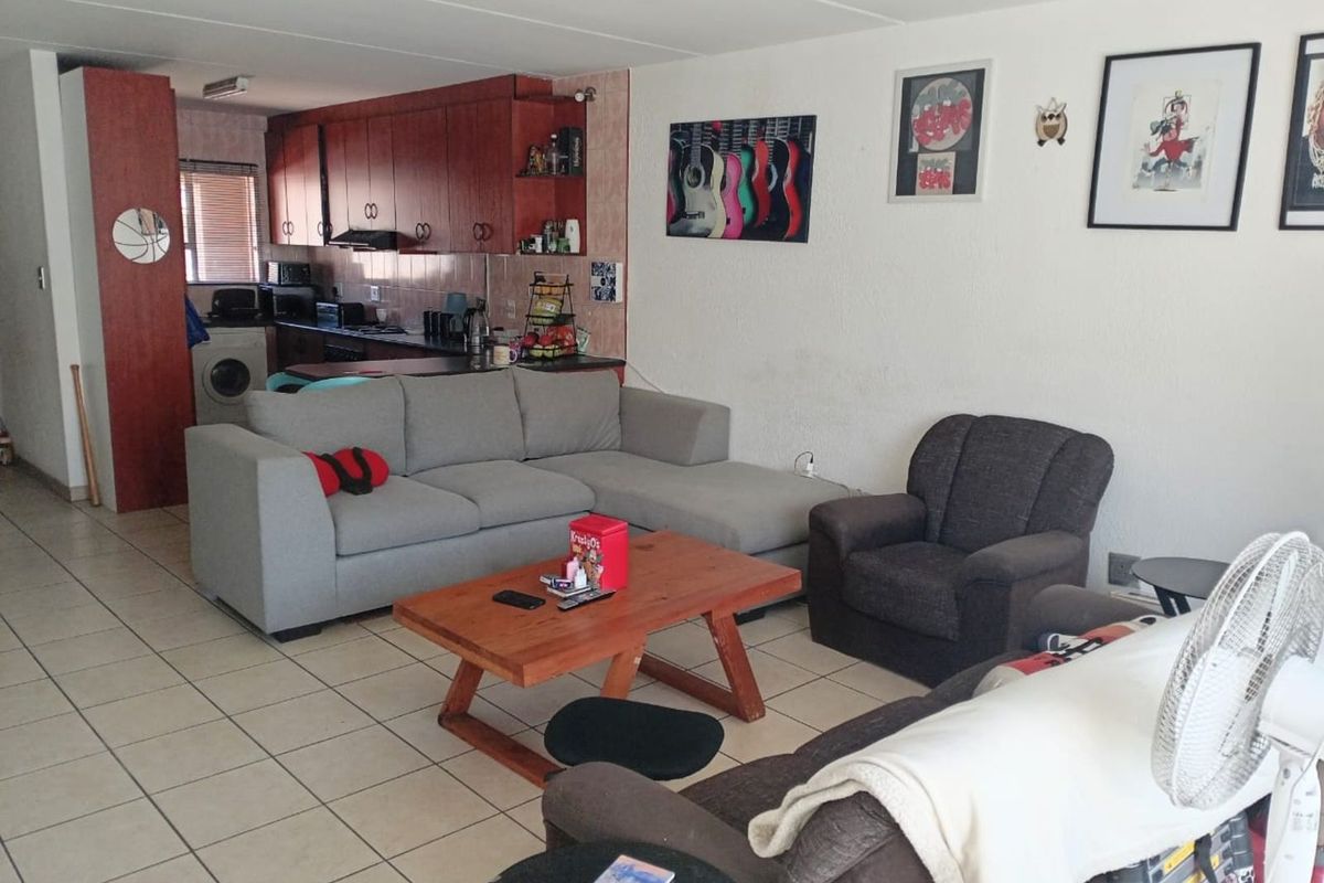 Apartment For Sale in Florida - Photo 2
