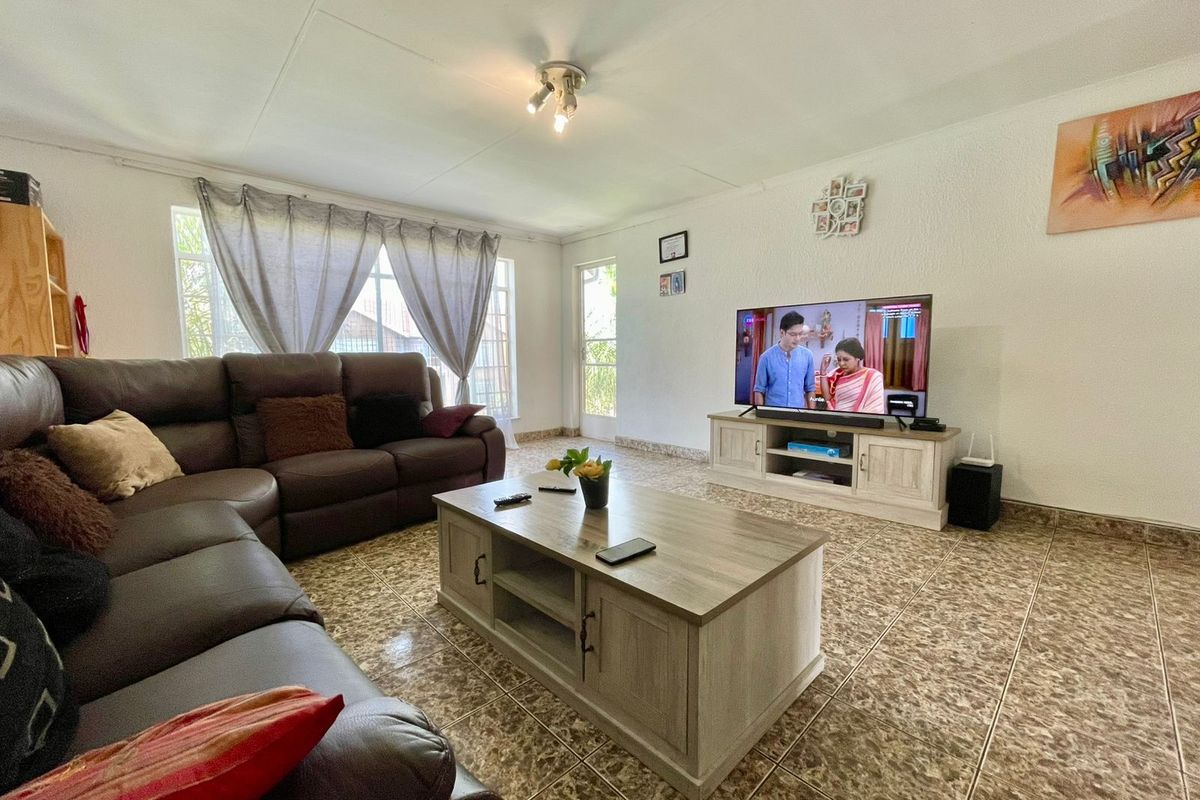 Apartment For Sale in Florida - Photo 3