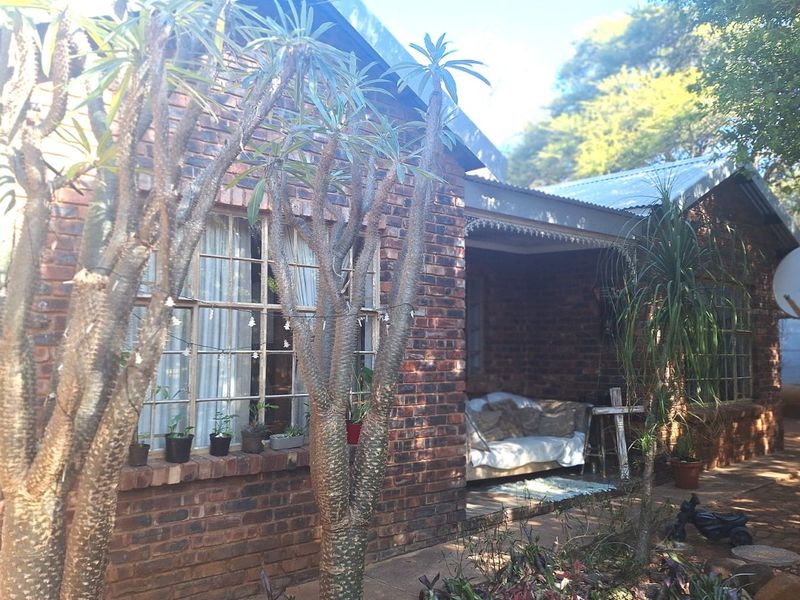 House For Sale in Modimolle Central - Photo 2