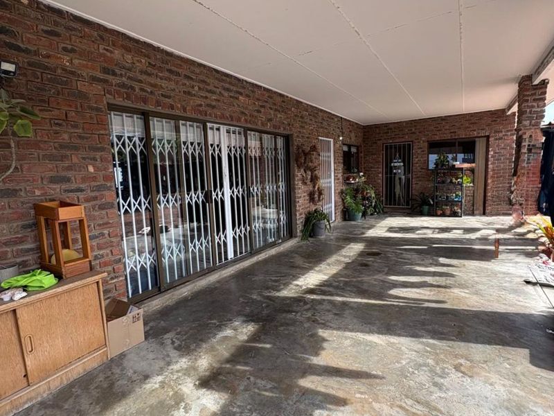House For Sale in Dana Bay - Photo 8