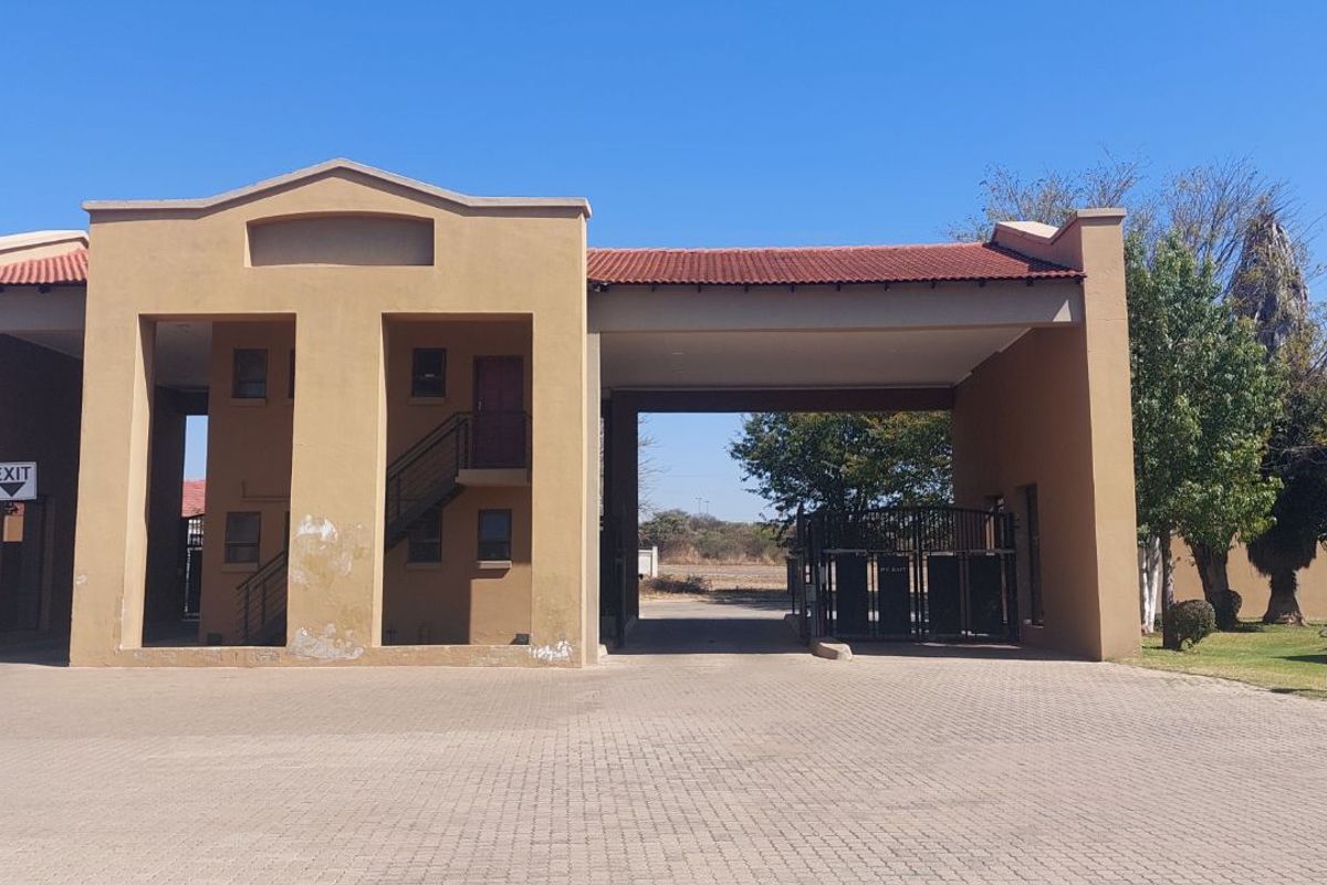 Apartment For Sale in Penina Park Ext 1 - Photo 4