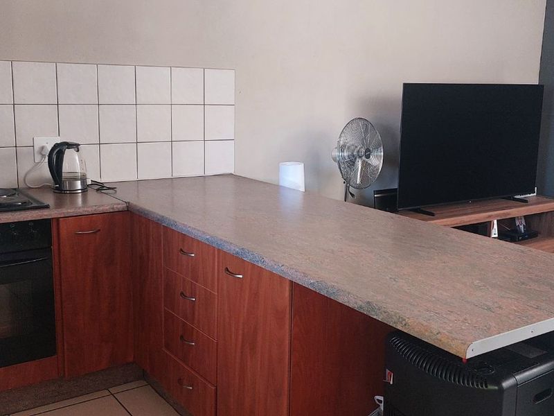 Apartment For Sale in Penina Park Ext 1 - Photo 8