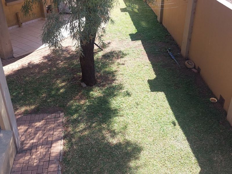 Apartment For Sale in Penina Park Ext 1 - Photo 5