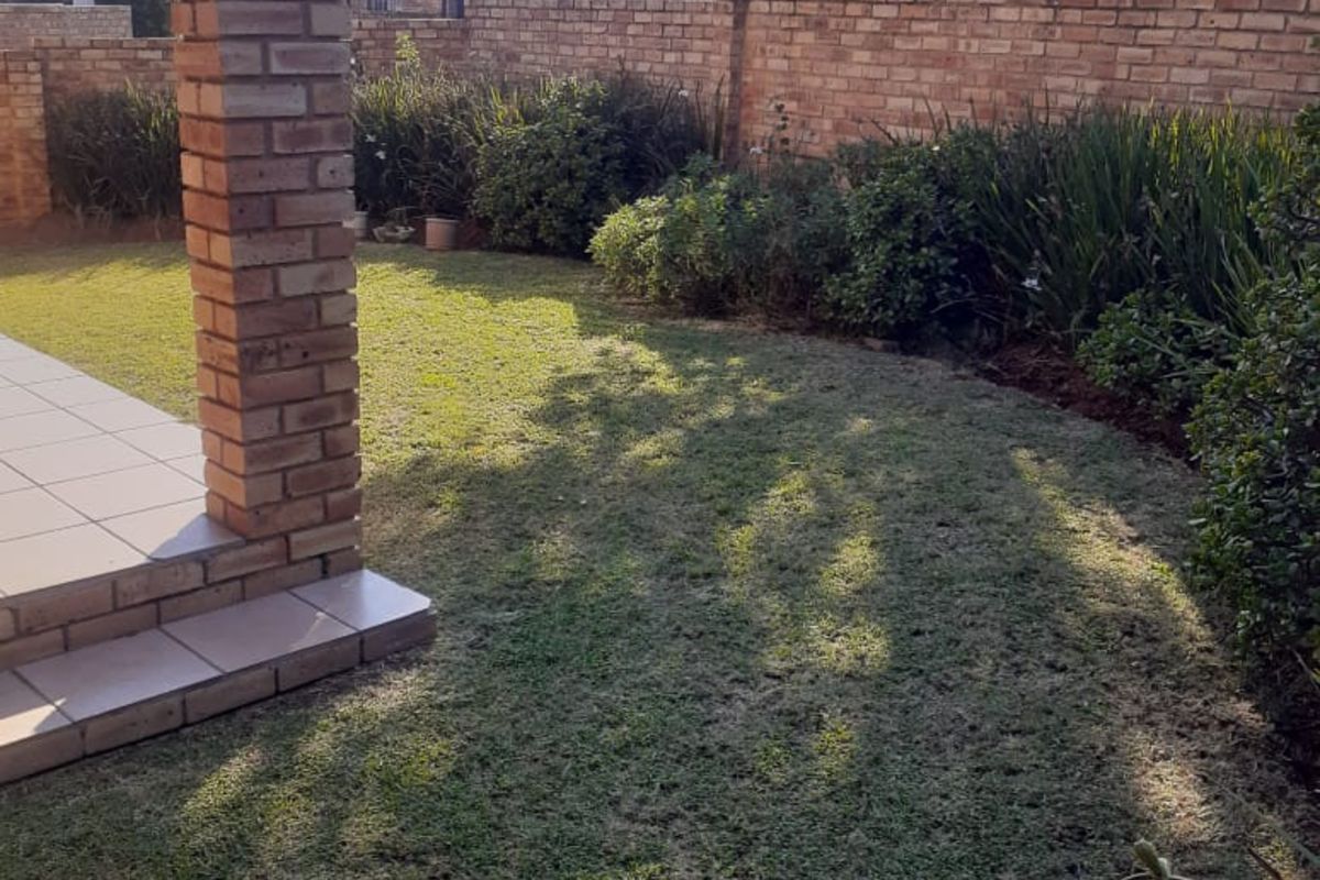 House For Sale in Craigavon - Photo 5