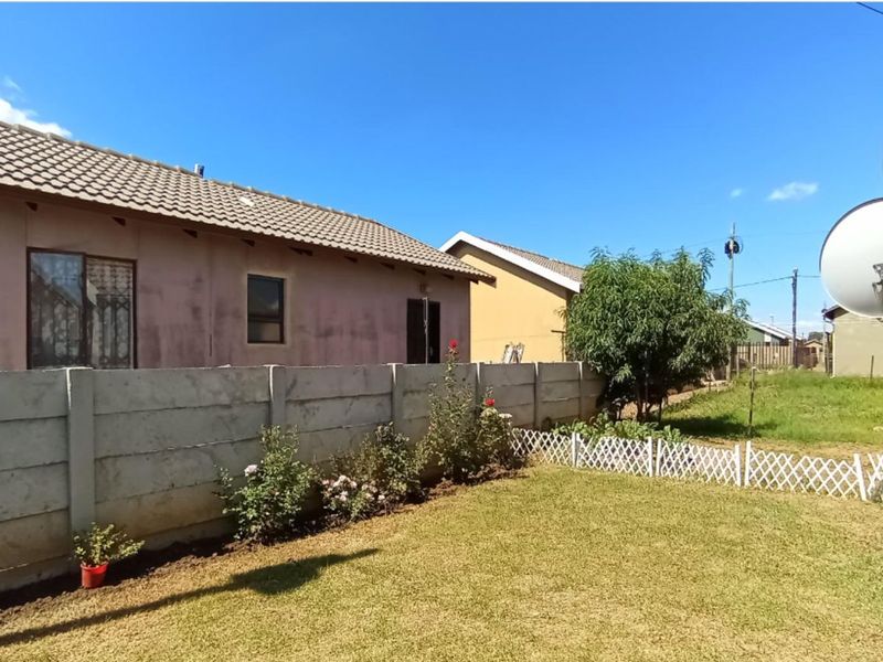 House For Sale in Savanna City - Photo 3