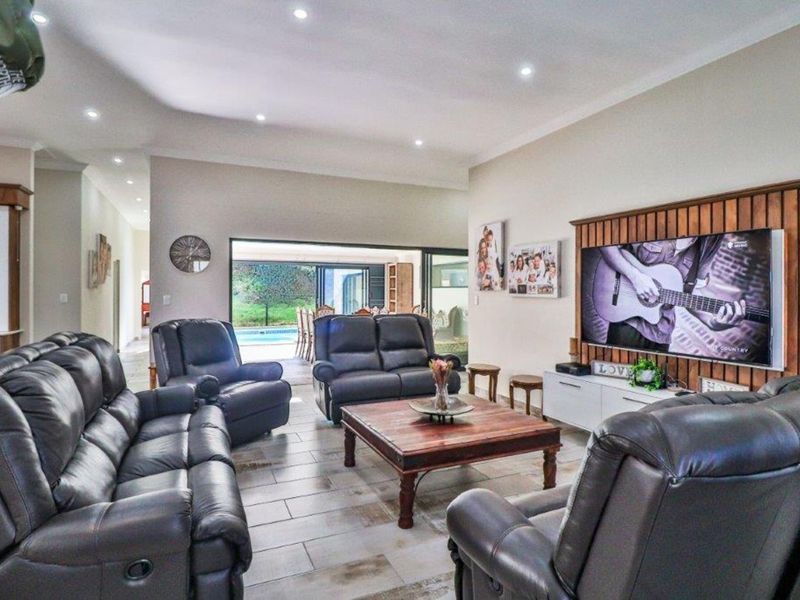 House For Sale in Dana Bay - Photo 6