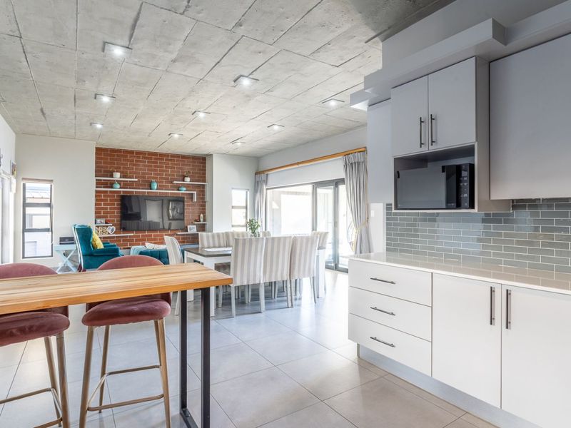 House For Sale in Olympus AH - Photo 8