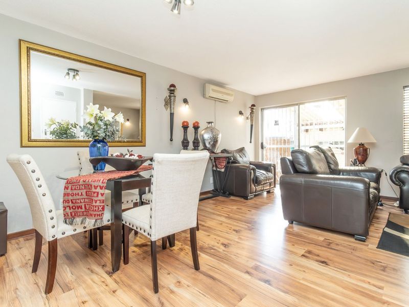 Townhouse For Sale in Fairland - Photo 2