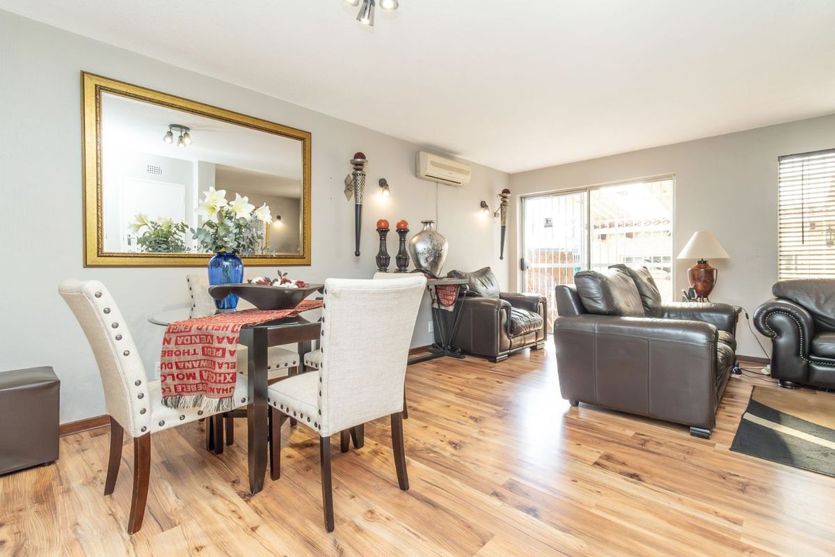 Townhouse For Sale in Fairland - Photo 2