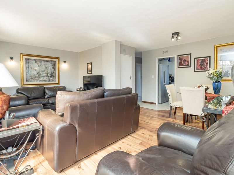 Townhouse For Sale in Fairland - Photo 5