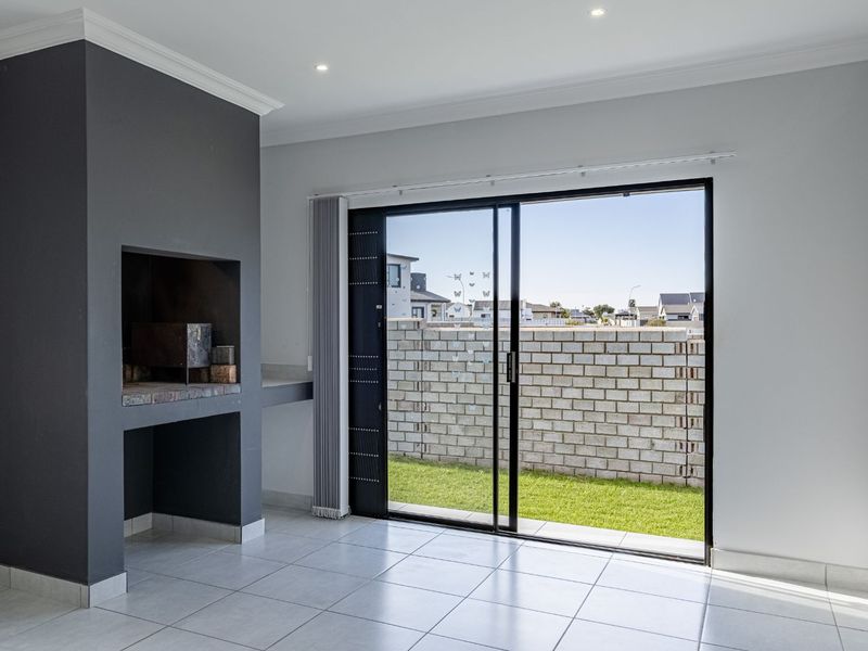 House For Sale in Fountains Estate - Photo 6