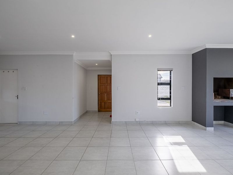 House For Sale in Fountains Estate - Photo 5