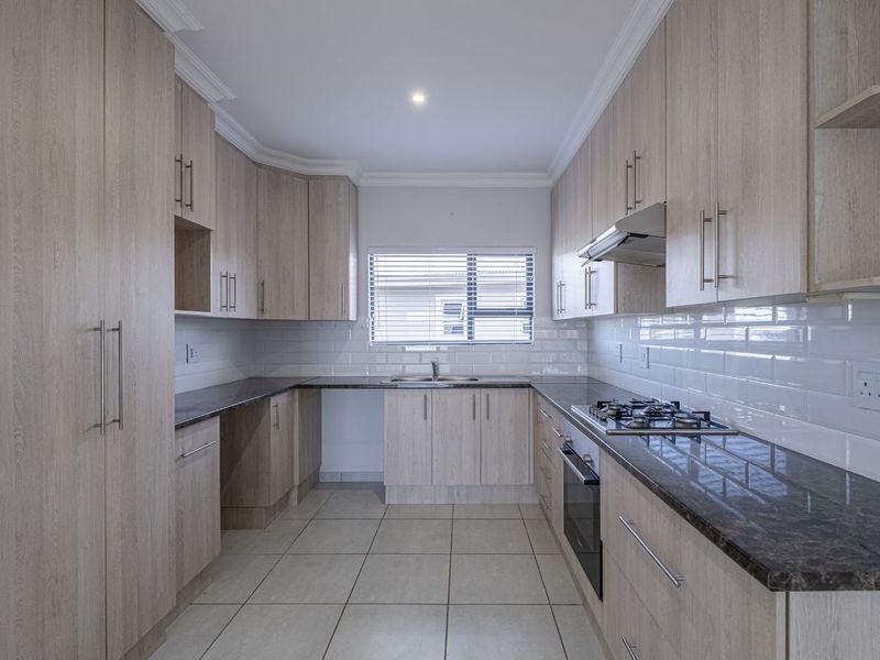 House For Sale in Fountains Estate - Photo 9