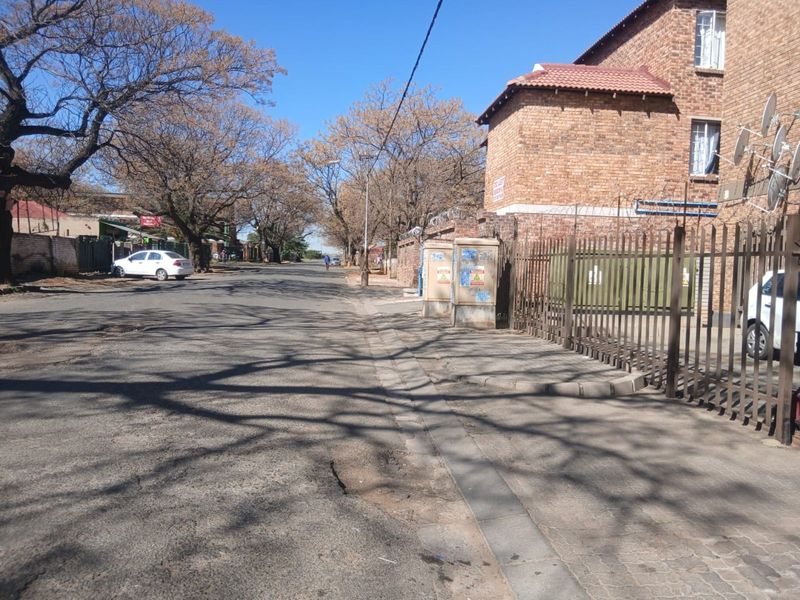 Apartment For Sale in Kempton Park Central - Photo 5