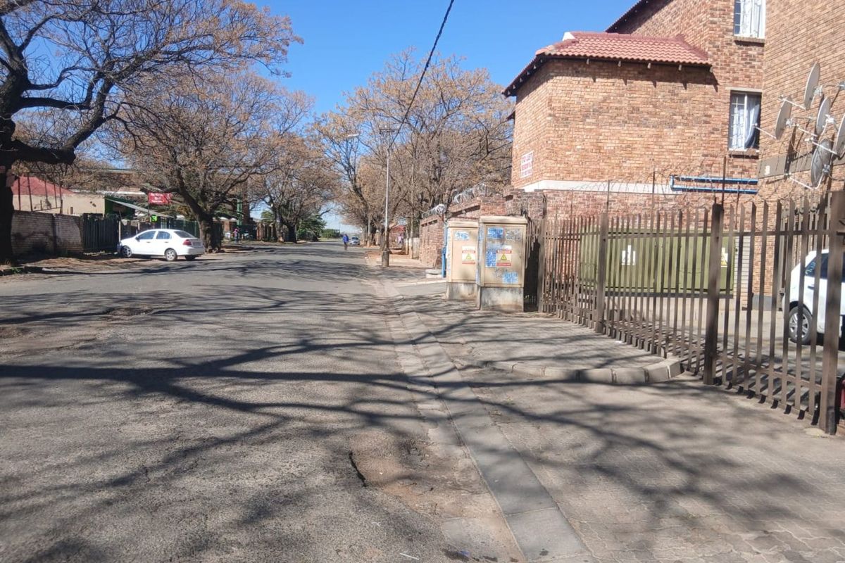 Apartment For Sale in Kempton Park Central - Photo 5