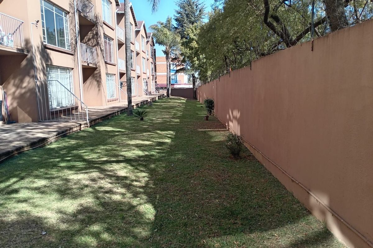 Apartment For Sale in Florida - Photo 3