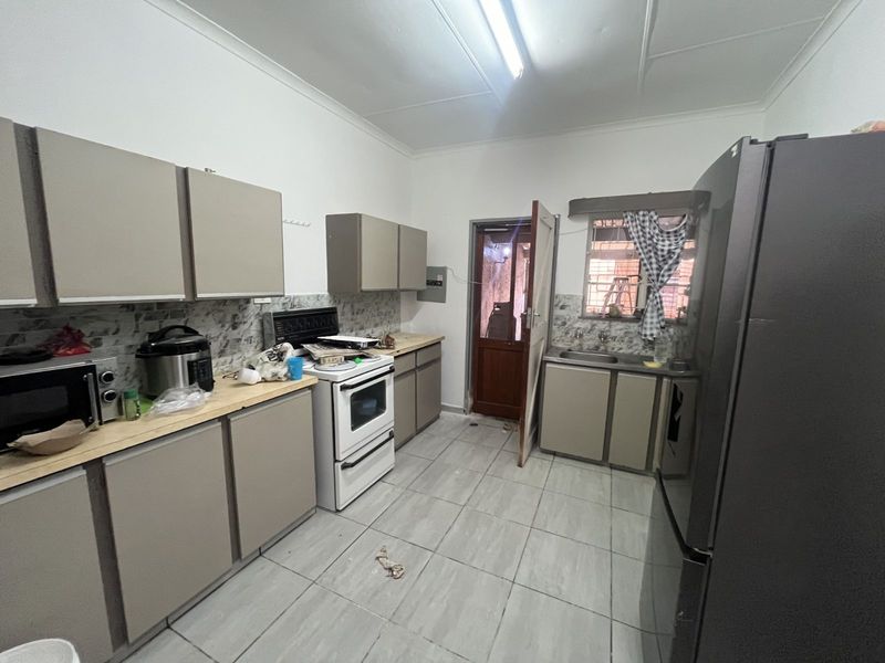 Townhouse For Sale in Mookgopong Central - Photo 4