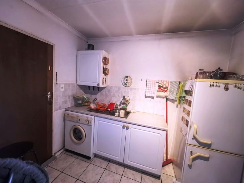 Townhouse For Sale in Pierre Van Ryneveld - Photo 6