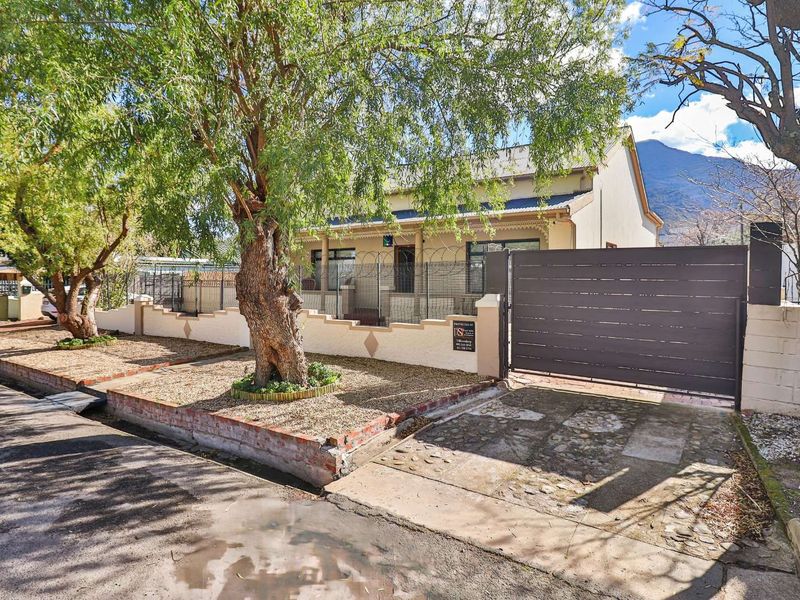 House For Sale in Villiersdorp Central - Photo 4