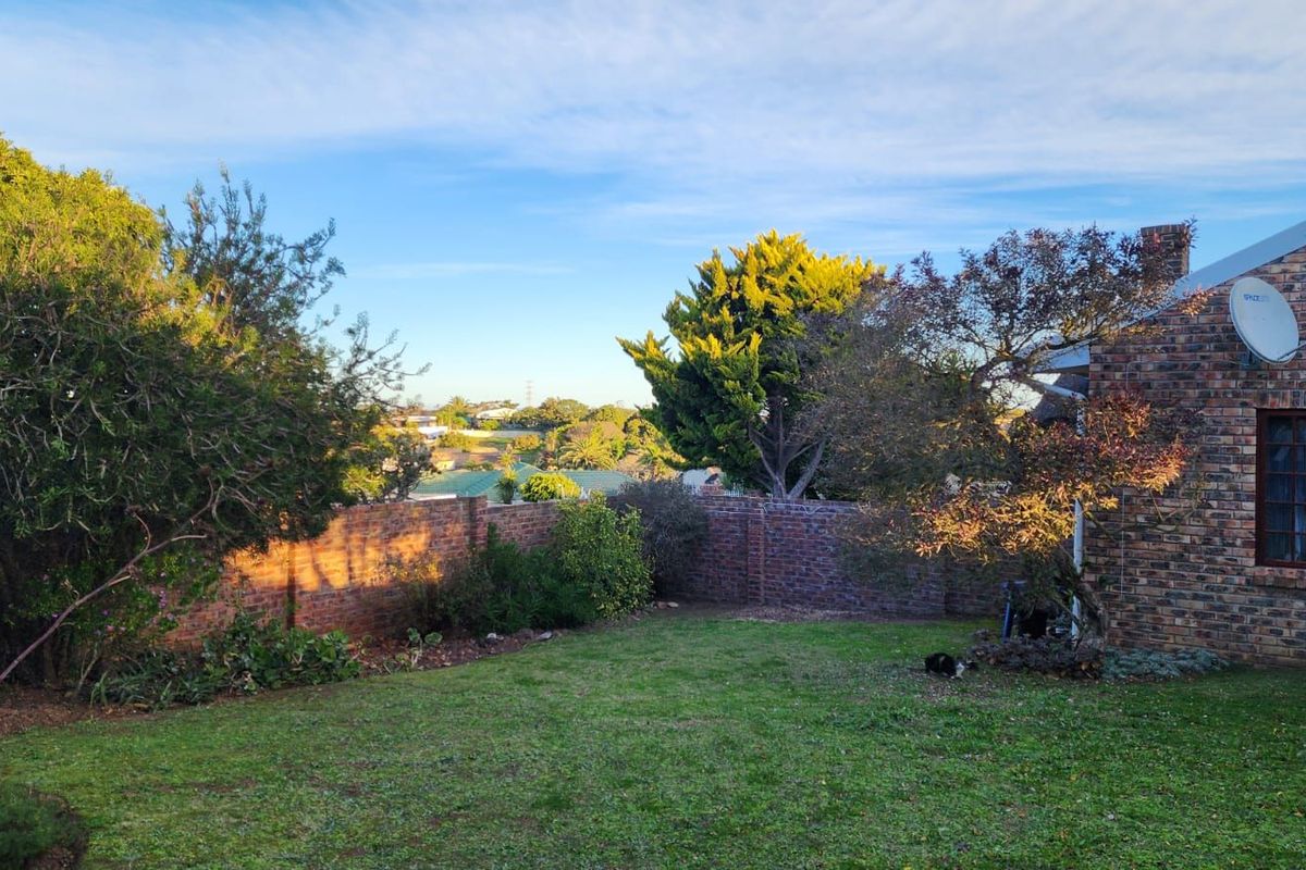 House For Sale in Westering - Photo 2