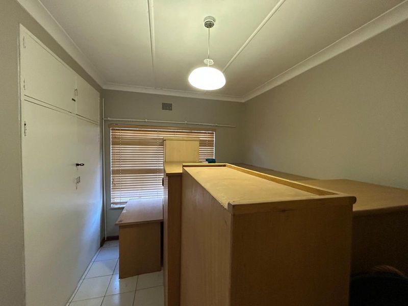 House For Sale in Barkly West Central - Photo 9