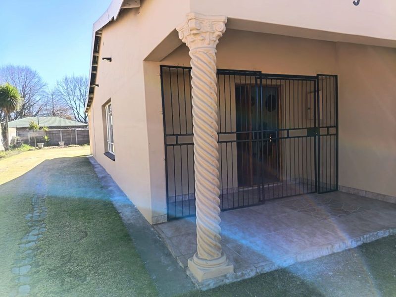 House For Sale in Ermelo Central - Photo 3