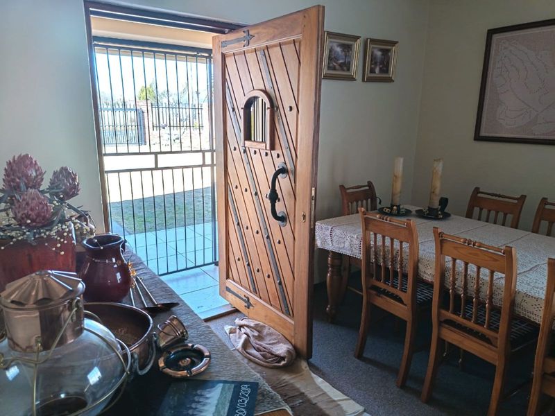 House For Sale in Ermelo Central - Photo 4