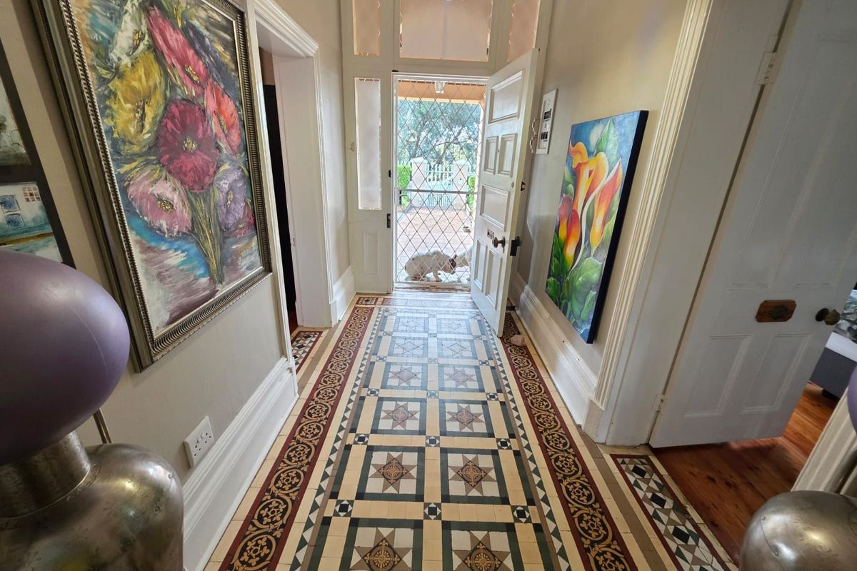 House For Sale in Belgravia - Photo 3