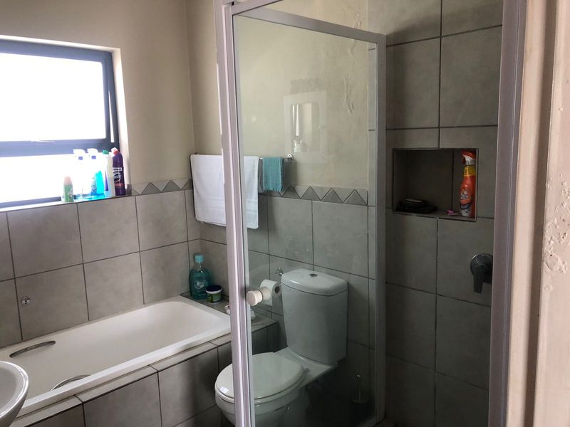 Townhouse For Sale in Amandasig - Photo 8