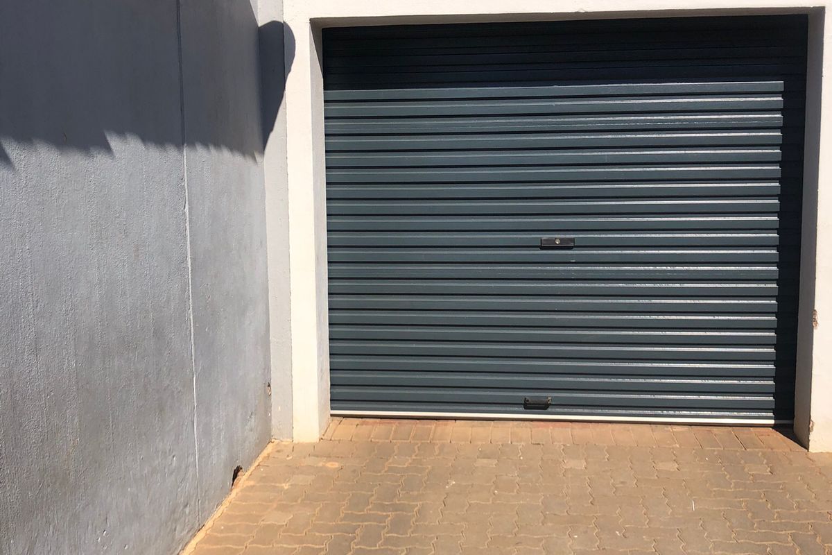 Townhouse For Sale in Amandasig - Photo 2