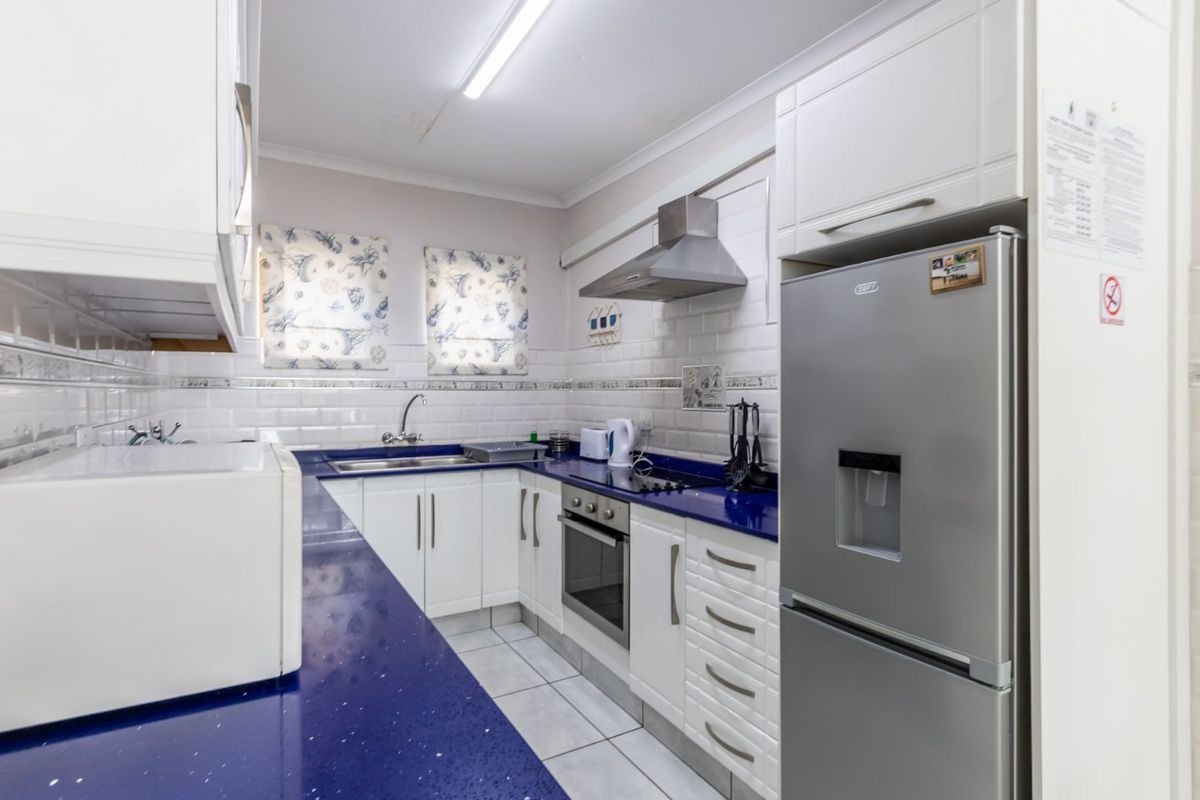 Apartment For Sale in St Lucia Central - Photo 2